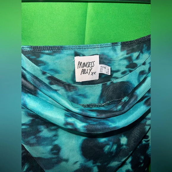 Princess Polly Dress size 2 - Picture 5 of 6